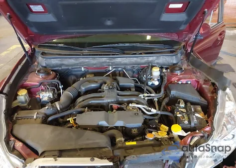 2013 Subaru Outback 2.5I Premium z USA, uszkodzony, nr VIN 4S4BRBCC0D3310083